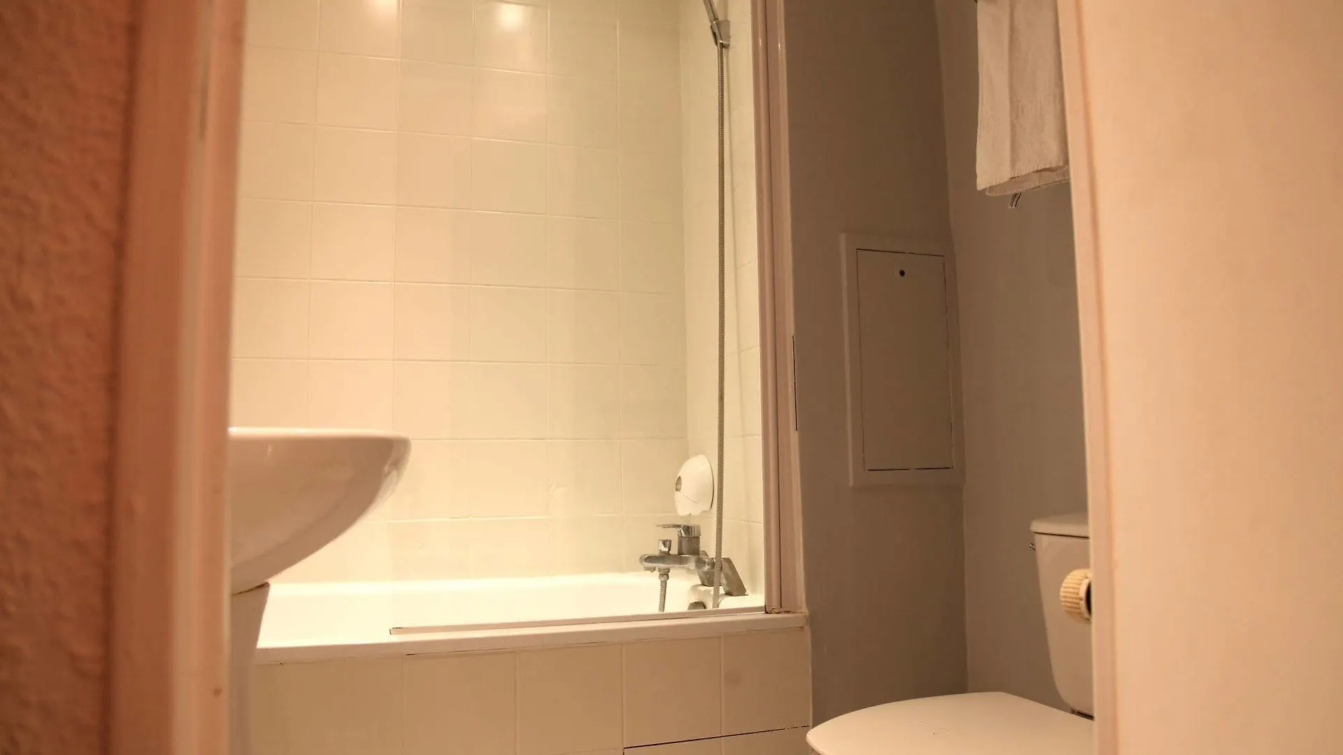 Royal Bastille Hotel