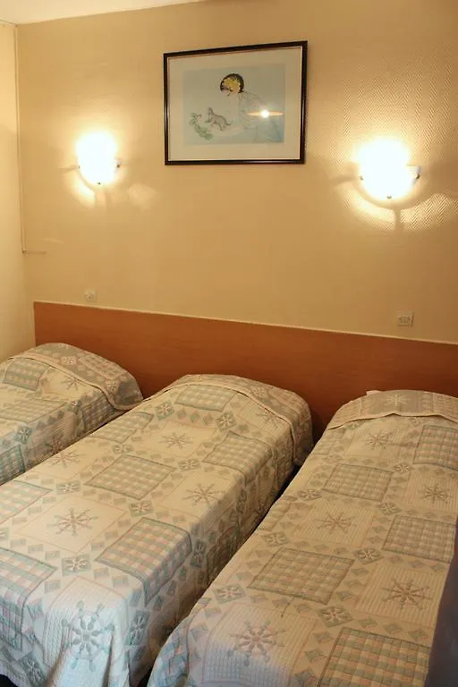 Royal Bastille Hotel 2*